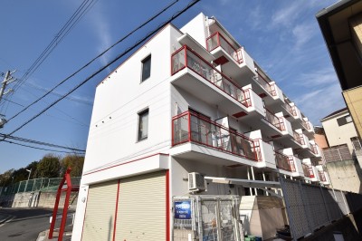 ラ・カサ・エフ