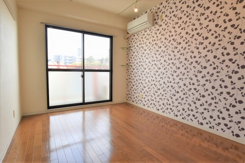 ラ・カサ・エフ