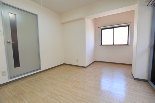 プチハイツ山手町