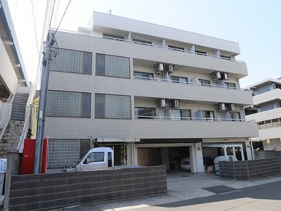 レーベン千里山