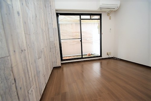 EASY BOX 千里山東