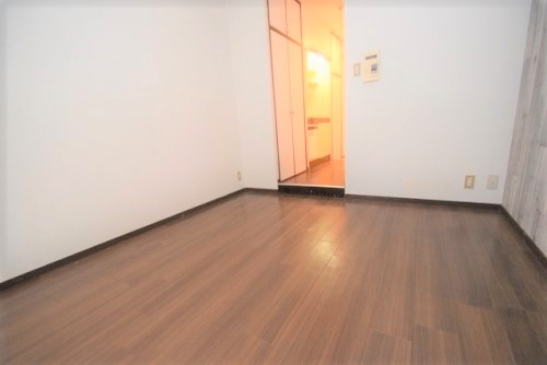 EASY BOX 千里山東