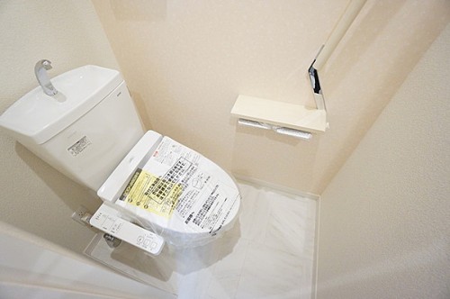 エミージュ千里