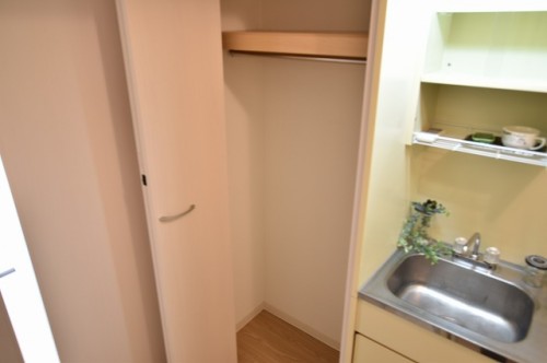 フローライト関大前