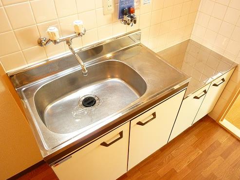 ラグーン関大前